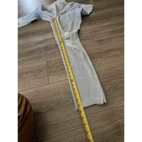 Colombia Refuge Denim Jeans Ultra High Curvy Jr Size 11 Lightwash Distressed - Picture 9 of 16